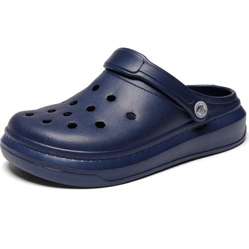 Couple models Men Sandals 2020 Crocks Autumn Hole Shoes Crok Rubber Clogs Women Unisex Garden Shoes Crocsk Beach Flat Slippers