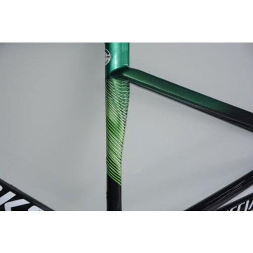 New style road bike frame SL7 disc carbon bike frame green black bicycle frame china racing frameset t1100 ud glossy sl7 frames