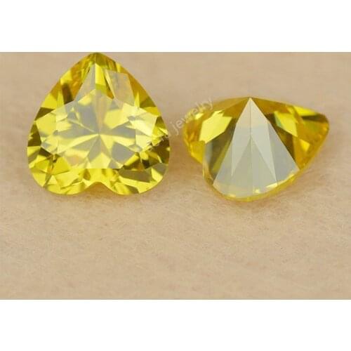 Hot Sale 2*2~15*15mm AAAAA Lab Grown Cubic Zircon Stone Light Yellow Heart Shape Gems Loose CZ Stone For Pendant Jewelry