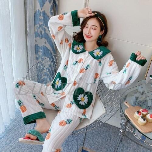 Winter Women Pajamas Sets Sleepwear Long Sleeves Warm Pyjamas Women Soft Sleep Suits Cute Female Homewear Coral fleece Pajamas