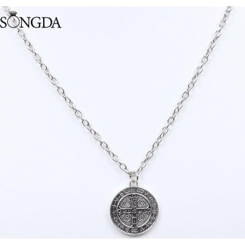 New Fashion Catholic Saint Benedict Medallion Necklace Round Coin Exorcism Pendant Unisex Religious Protection Jewelry Gifts