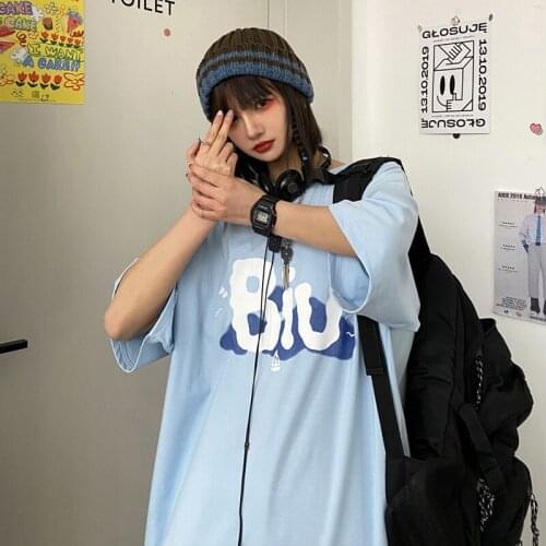 2021 New Summer Womens t-Shirt Hip-Hop Style Retro Letter Printing Top Loose Female Short-Sleeved Couple Suit