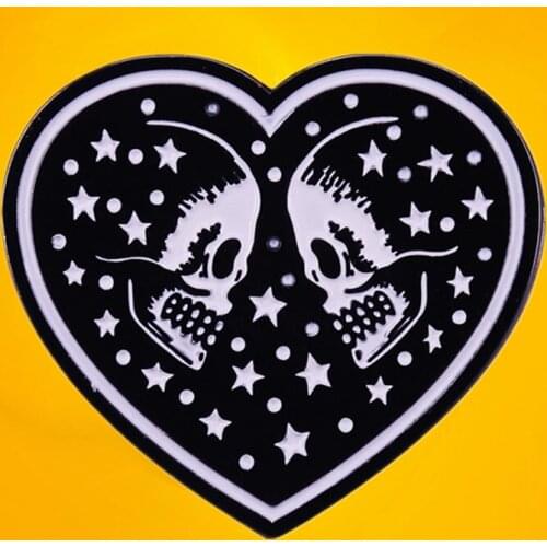 Twin Double Skulls Stars Sky Skeleton love Punk Enamel Pin Gothic Jacket Hat Leather Coat Punk Badge Couple Jewelry Friend Gift