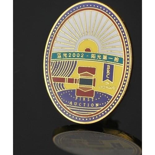 Factory wholesale Enamel metal badge custom paint epoxime commemorative badge