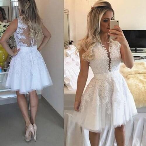SuperKimJo Celebrity Dresses White Lace Applique Prom Dresses Short Beaded V Neck Knee Length Sleeveless Cheap Prom Gown 2021