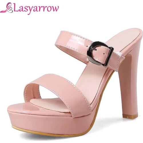 Lasyarrow Big Size Women Shoe 2018 new Chunky High Heels Summer Sandals Open Toe Fashion Buckle Strap Casual Slippers Platform