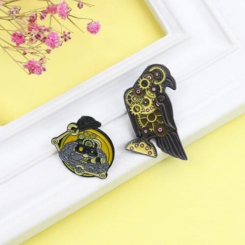 XEDZ Mechine Bird Clock Enamel Lapel Pin Robot Brooch Mechanical Age Badge Backpack Clothes Jewelry Gift For Women