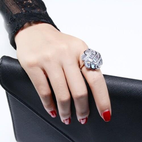 Large women rings New Arrival Trendy jewelry for party pave top quality Cubic Zirconia crystal chinese-market-online finger ring