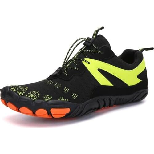 2021 New Arrival Man Women Barefoot Aqua Shoes Upstream Water Sneakers Quick Drying Breathable Hiking Sport River Sea Size 35-46