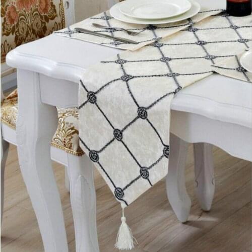 New 3D Flowers Table Runners With Tassels Flocking Square Plaid Tea Dining Table Runner Cloth Home Decoration Party