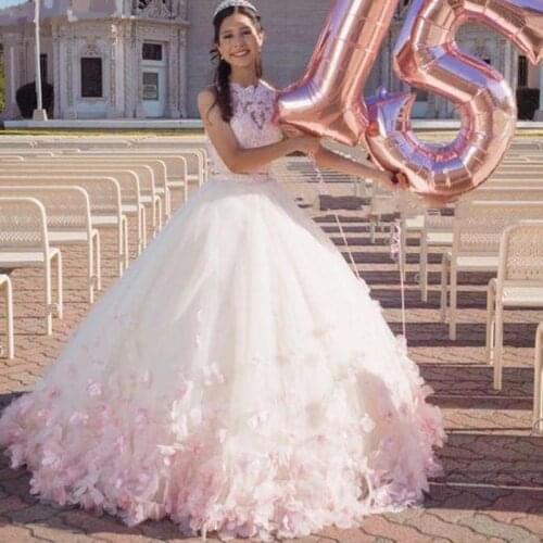 Hand Made Flowers 2 Piece Prom Dresses Lace Pearls Jewel Keyhole Back Sweet 16 Ball Gown Quinceanera Dress Party Formal Pageant