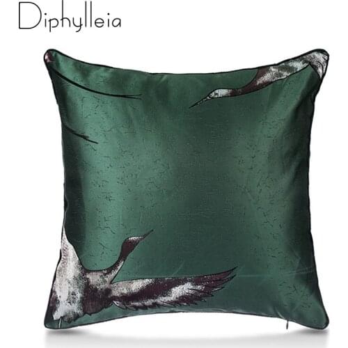 Diphylleia Silk Throw Pillow Cover Chinese Ancient Crane Embroidery High End Bedding Room Decoration cushion cover Dark Green