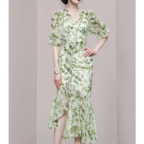French Elegant Chiffon Irregular Dress Womens 2021 Summer New V-Neck Puff Sleeve Flower Print Bag Hip Dress