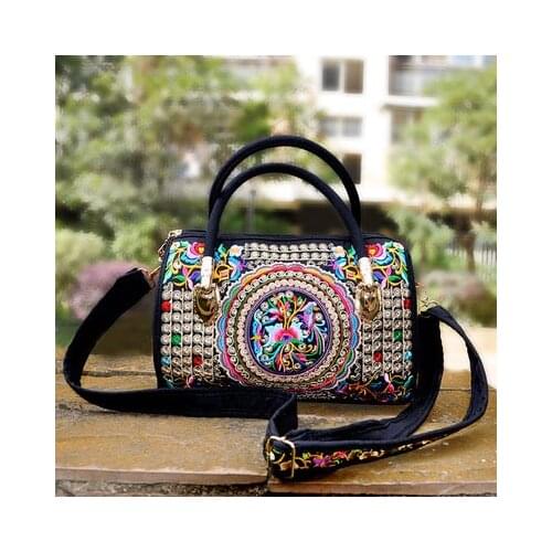 Fashion national embroidery women traveller handbag!Nice floral embroidered lady shoulder&crossbody bag Hot Multi-use Canvas bag