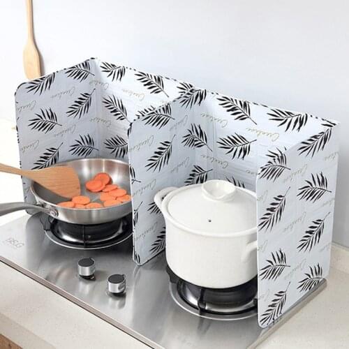 New Foldable Oil Splash Protection Screen Aluminum Gas Stove Baffle Plate Frying Pan Splatter Screen Kitchen Accessories Tools