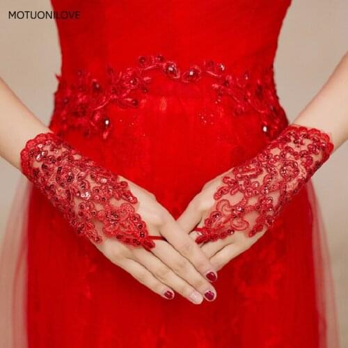 Vintage Fingerless Bridal Gloves Sequins Lace White Ivory Red Womens Glove Wrist Length Wedding Accessories Cheap Wholesale