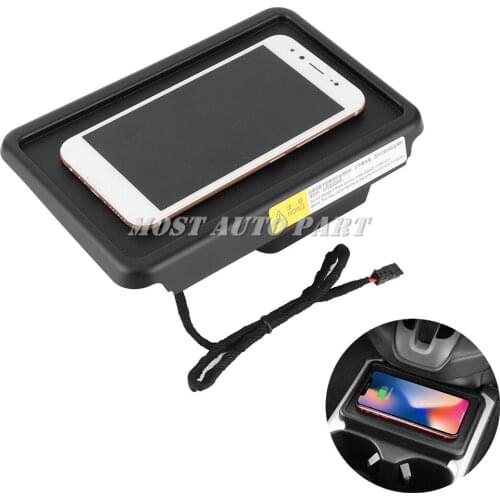 Interior Car Wireless Charger Wireless Phone Fast Charging Pad For Honda CR-V 2017-2021 The Phone With QI Wireless Charging