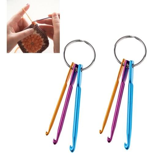 2 Set Mini Keychain Knitting Aluminum Crochet Hook Knit Needles Weaving Kits