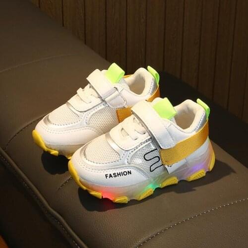 Child Sport Shoes Spring Luminous Fashion Breathable Kids Boys Net Shoes Girls Anti-Slippery Sneakers With Light Running Shoes