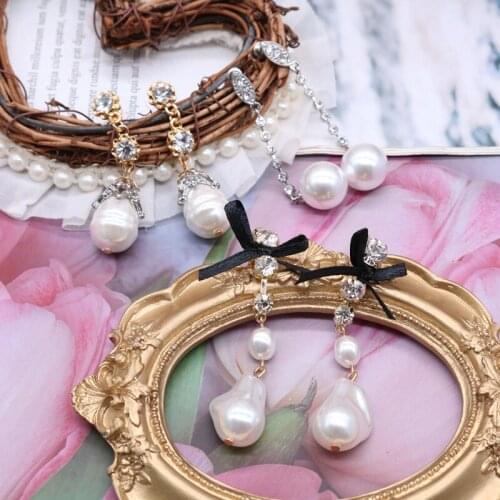 Korea Earrings Fashion Pearls Long Stud Rhinestone Elegant Bow Brincos Trendy Jewelry For Party Wedding Gifts