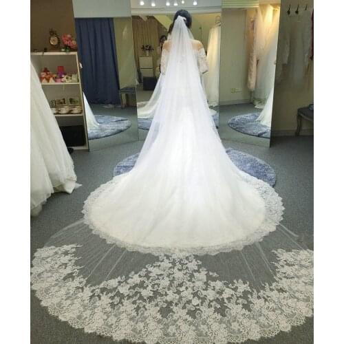 3 Meter Ivory Cathedral Wedding Veils Long Lace Edge Bridal Veil with Comb Wedding Accessories Bride Mantilla Wedding Veil