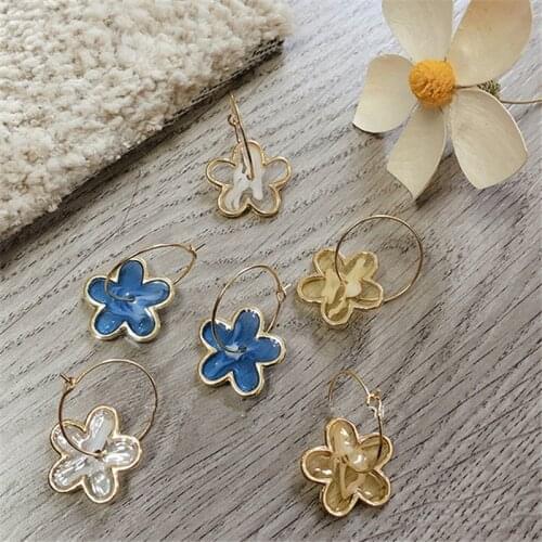 AOMU 2021 New korea Colorful Transparent Acrylic Geometric Flower Circel Hoop Earrings for Women Party Fashion Jewelry Gifts