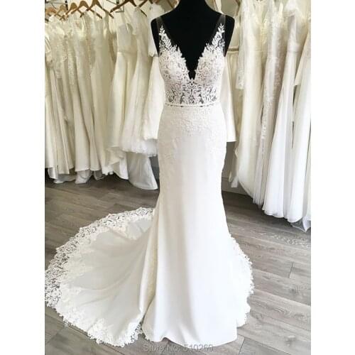 2020 New Arrival Boho Style Lace Wedding Gown Low Back Straps Bohemian Bridal Gowns Wedding Dresses Vestido De Noiva Sereia