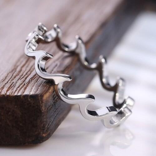 New Fashion Wave Design Ring Simple Geometry Promise Girl Love Ring Suitable for Women Simple Jewelry for Girlfriend