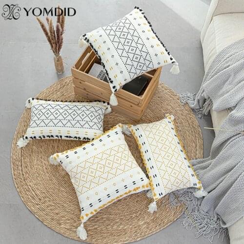 Moroccan Style Cushion Cover with Tassel Geometric Pillow Cover Bedroom Sofa Decoration Black/Yellow Pillow Case 30x50cm/45x45cm