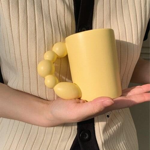 New Handmade Porcelain Tanghulu Mug Creative Rotating Ball Handle Art Cup For Coffee Tea Milk Water Unique Birthday Wedding Gift