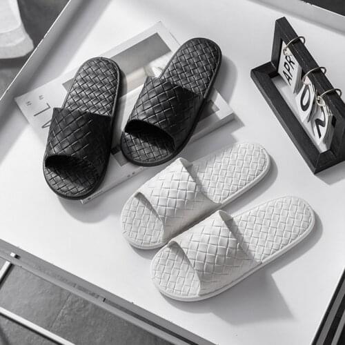 2020 new home slipper couple a pair of summer fashion Nordic wind soft bottom non-slip household bathroom hotel plastic slippers