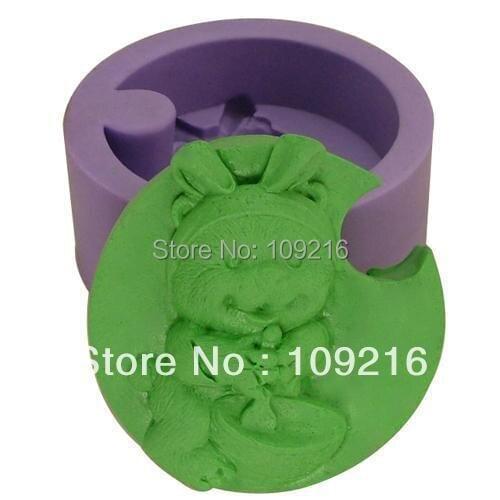 Wholesale!!!1pcs Little Bear with At Dinner (R0795) Silicone Handmade Soap Mold Crafts DIY Mold