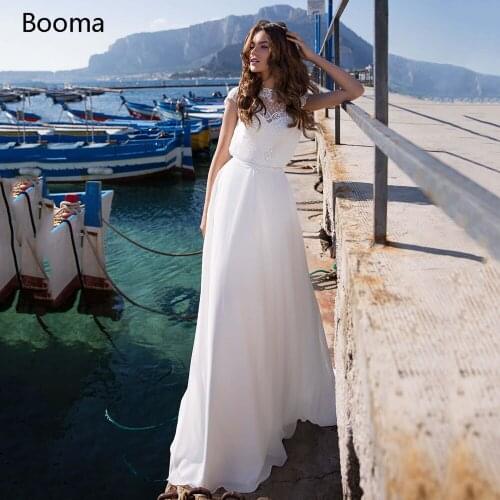 Simple White Beach Wedding Dresses Sheer Neckline Appliques Chiffon Wedding Gowns Lace Up Keyhole Back Bride Dresses Plus Size