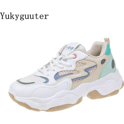 Woman Sports Running Shoes Flats Outdoor Summer Breathable Couple Shoes Lightweight Athletic Mesh Sneakers Lace Up Women