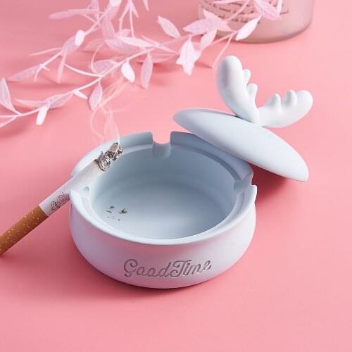 Nordic Style Ashtray Female Ashtray Ashtray with Lid Gift Cute Pink Ashtray Living Room Bedroom Interior Smokeless Cigar Ashtray