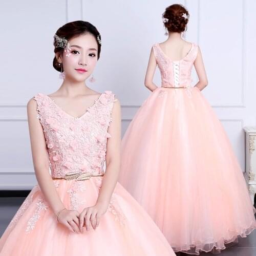 Long Quinceanera Dresses Appliques Sequines sashes Lace up back Vestidos Sweet 16 years Party Prom Vintage Ball Gown