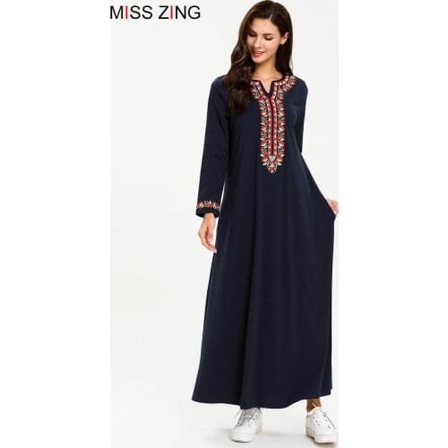 Ethical Women Embroidery Dress Long Sleeve Skirt Muslim Abaya Kimono Long Gowns Ramadan Middle East Islamic Prayer Clothing