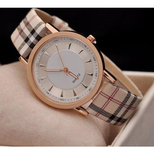 Women Watches reloj mujer Fashion Luxury brand Bear Quartz Wristwatches Leather Belt Casual Watch Clock Gift Relogio Feminino