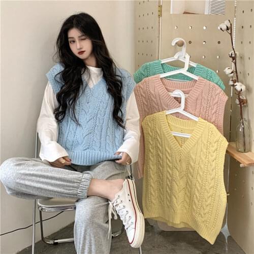 Women Sweater Vest Autumn and Winter Loose Girl Sleeveless V-neck Twist Knitted Vest Gentle Sweater