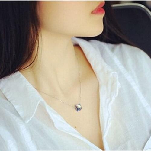 Fashionable Aurora Sugar Necklace Austria Crystal Collarbone Chain Japan And Korea Contracted Short Pendant