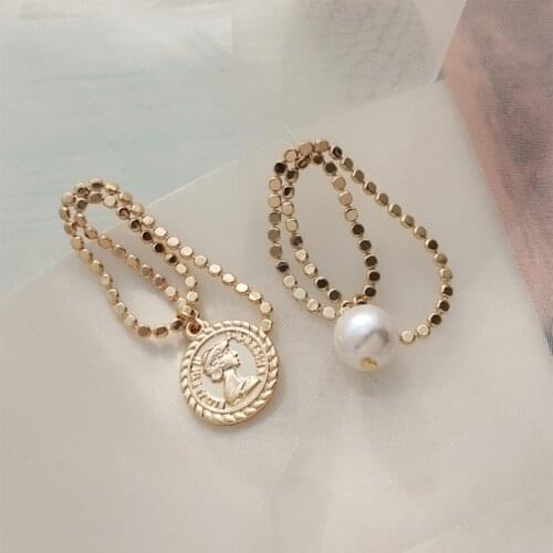 Huge Bud Asymmetric Vintage Earrings 14K Punk Style Pearl Brincos Ear Stud Retro Portrait Badge Dangler Luxury Jewelry for Women