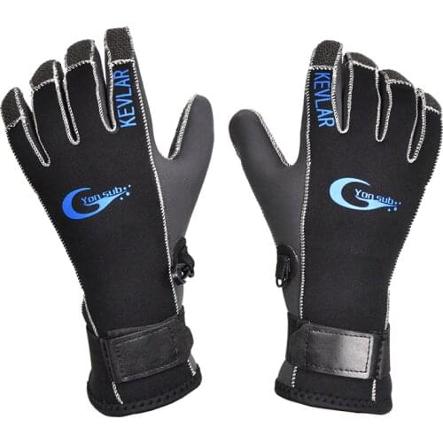 Yon Sub Goalkeeper `s Gloves