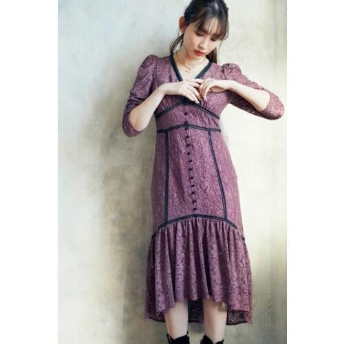 2021 Ladies Japanese pure wind heavy industry V-neck lace stitching ladies dress