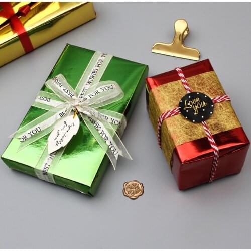 5pcs shiny Christmas New Year Gift Wrapping Papers Craft Papers for Gift Packing Gold Green Red Gift Wrapping Papers 53X72CM