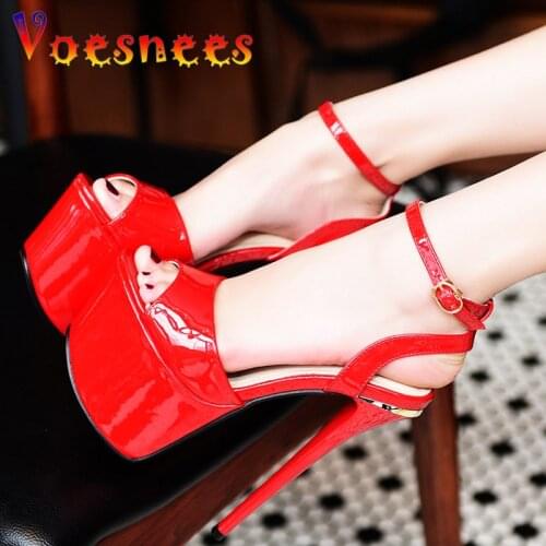 Shoes women 2019 new Europe and the United States catwalk club patent leather high heel sexy sandals heels 17 cm heels catwalk s