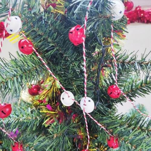 1 Set Christmas Red White Paint Bells Pendant Metal Christmas Bells Ornaments with High Toughness Rope for Home DIY Decoration