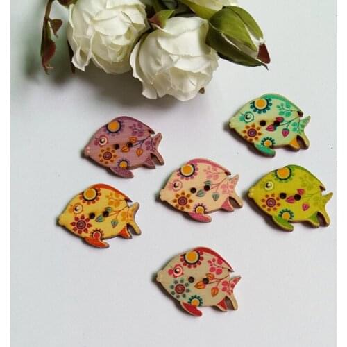 DIY 150pcs/lot Mixed Random fish Patterns Cartoon Style Natural Wooden Buttons 2 Holes Sewing Fit Craft Scrapbooking