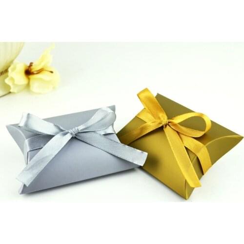 100Pcs/Lot Gift Box Pillow Favors Candy Box Dots Wedding Chocolate Boxes Packaging Birthday Party Decoration Christmas