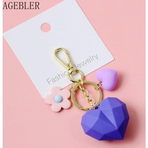 Geometric Love Heart Key Chain Pendant Creative Personality Car Accessories Lovely Men Womens Keychain Ring Bag Pendant