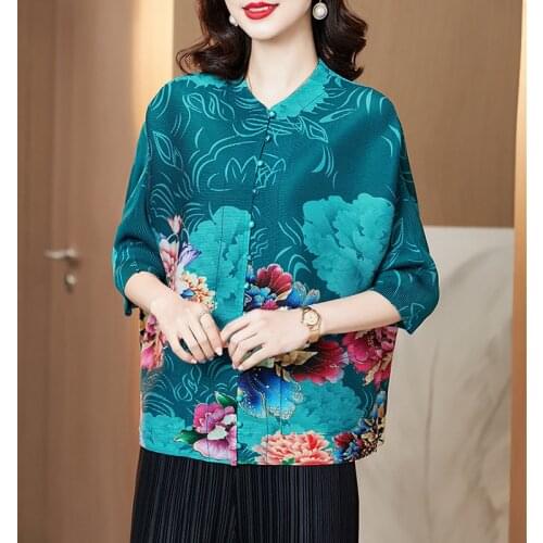 Plus Size T-Shirts For Women 45-75kg 2021 Spring Vintage Fashion Chinese Style Big Flowers Printed Elastic Loose Miyake Pleated